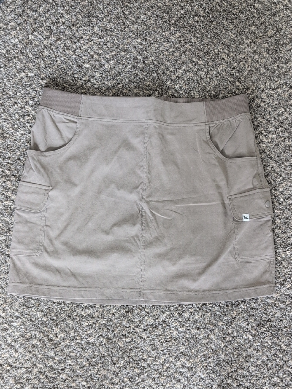 Eddie Bauer Taupe Women's Skort size large